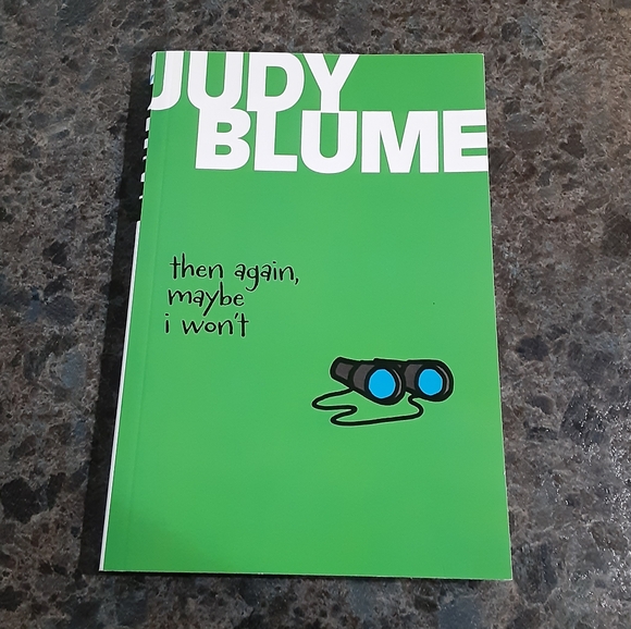 Judy Blume Essentials Book Set: 4 Adolescence Books About Surviving Tween Years - Picture 5 of 7